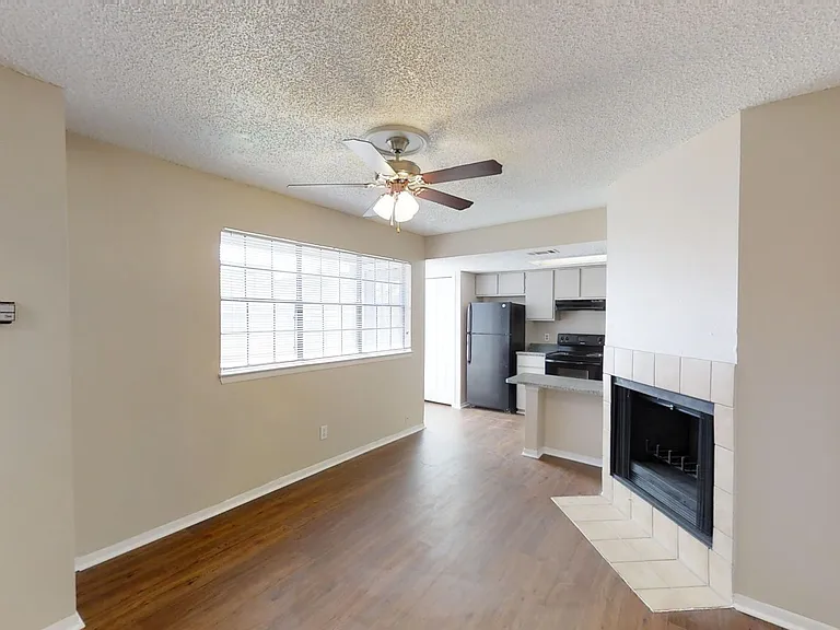 Willow Hill Apartments — Photo 3