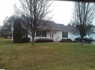 39 Harper St, Weyers Cave, VA 24486