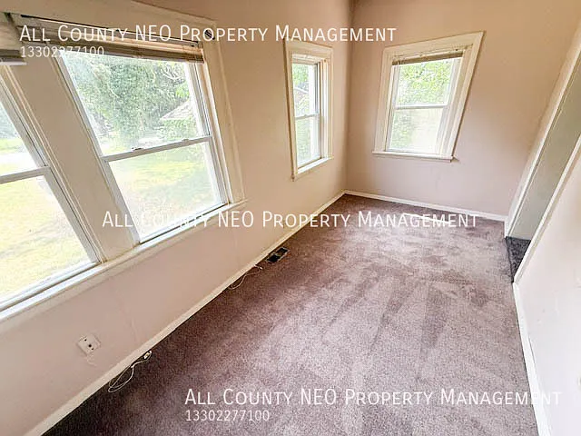 1234 Winton Ave — Photo 10
