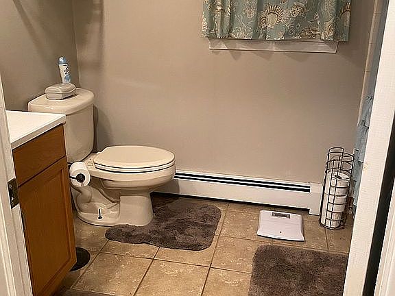 1stFl Full Bath updated 2019