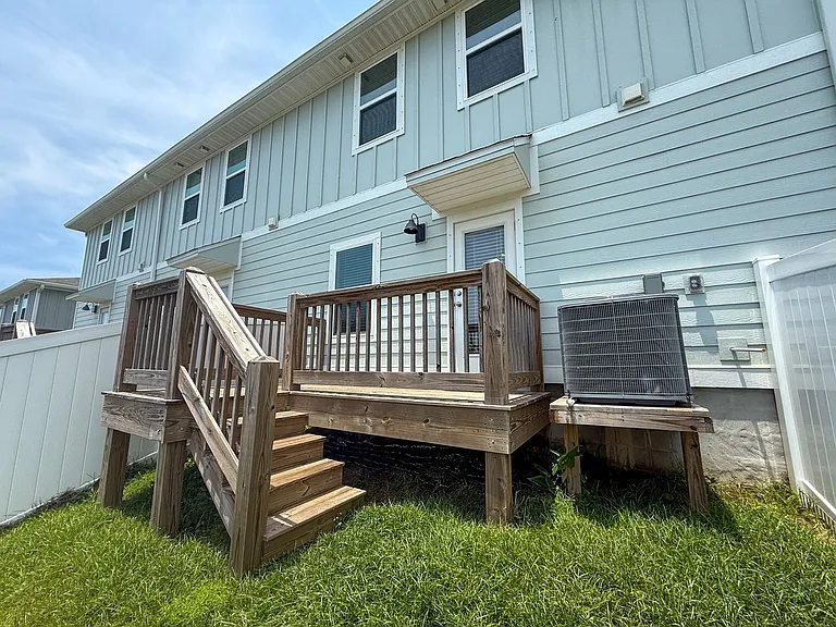 9502 Nature Creek Cir — Photo 18