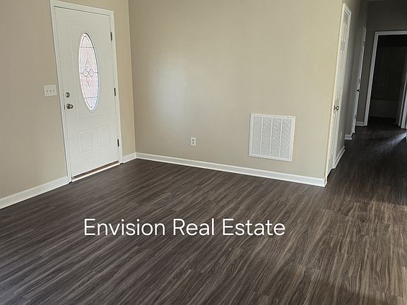 2nd image of 725 Aspenwood Dr
