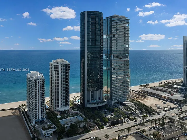 18555 Collins Ave #5105 — Photo 50