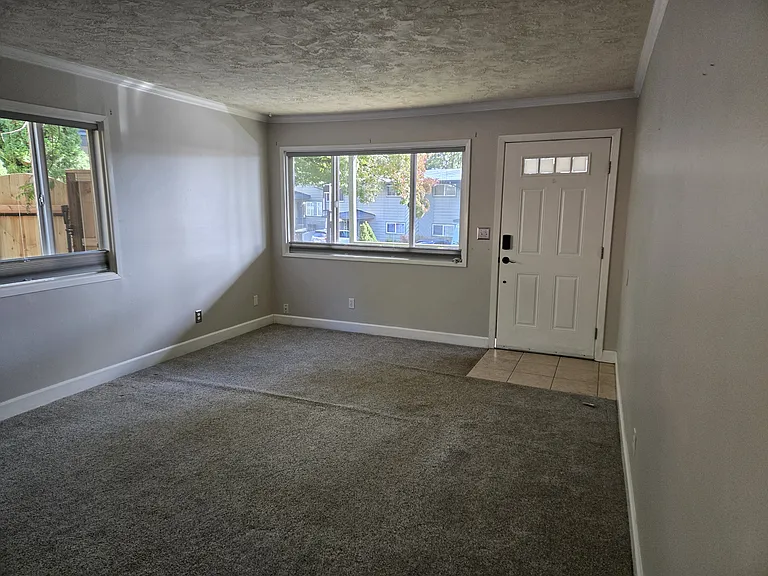 1045 SW Bertha Blvd #1 — Photo 3