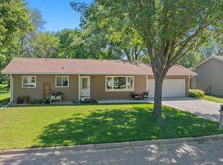 901 Columbine Dr, Marshall, MN 56258