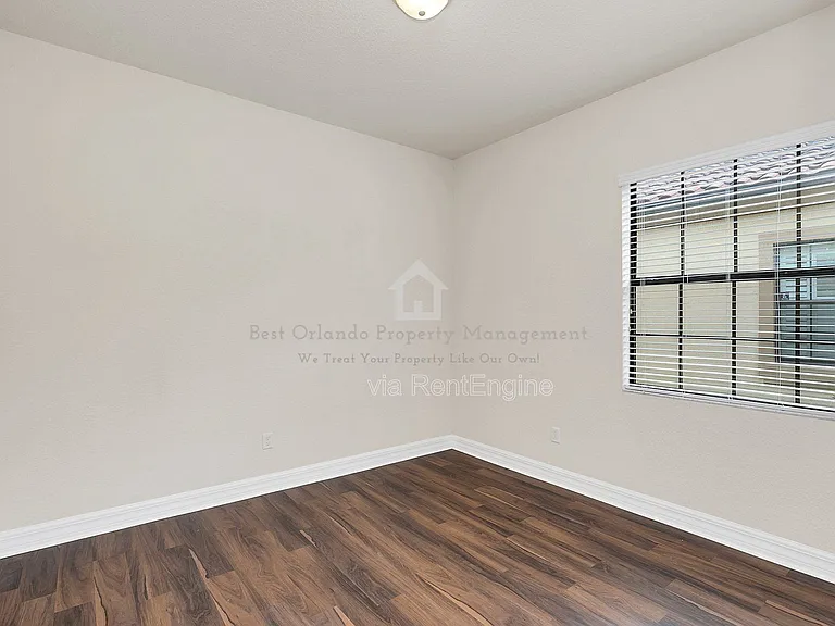 10466 Stapeley Dr — Photo 12
