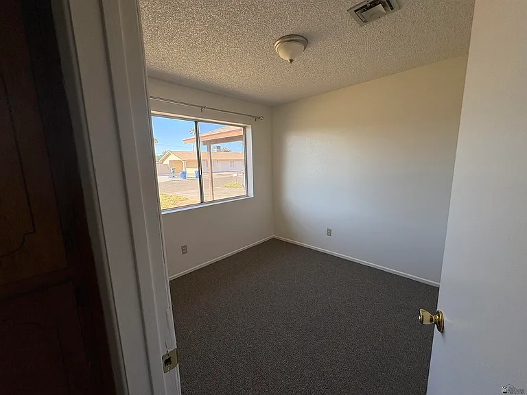 4439 W 16th Pl — Photo 15