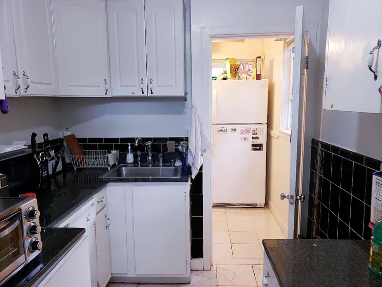 8 Denns Pl #1 — Photo 20