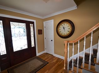 12 Eagle Ln, Tappan, NY 10983