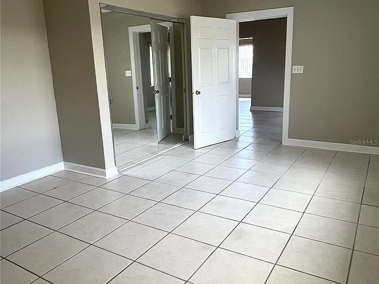 360 72nd Ave — Photo 11