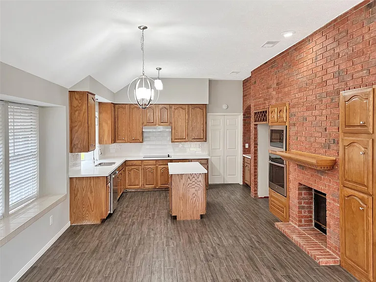 12414 Logan Mill Dr — Photo 6