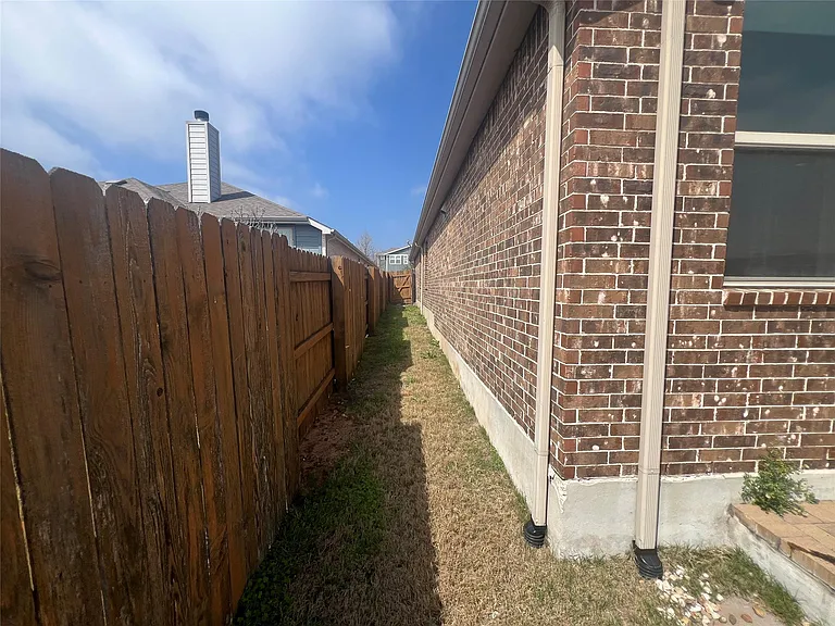 7009 Sienna Rouge Path — Photo 20
