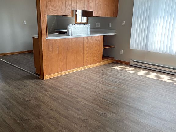 5th image of 205 W Walworth St APT 4