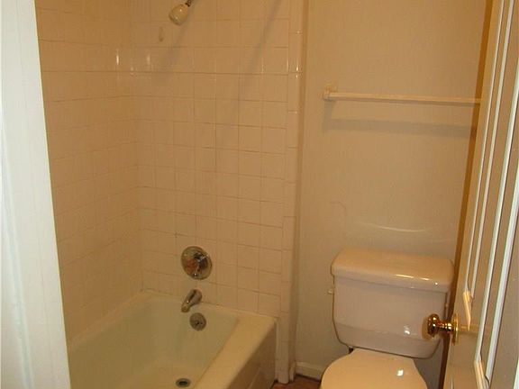 5th image of 2529 Rio Grande St APT 83