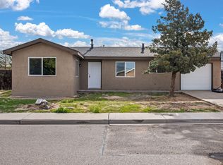 832 Gallahad St SW, Los Lunas, NM 87031