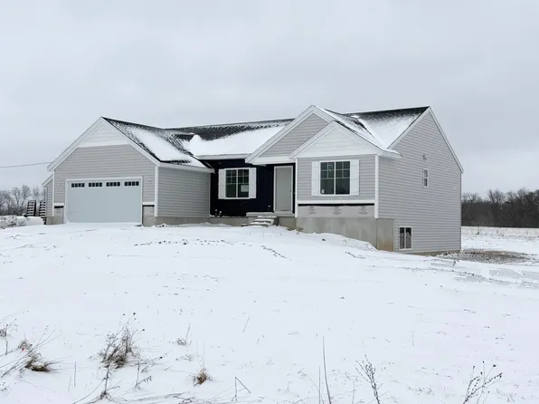 12712 S Elder Ave, Grant, MI 49327