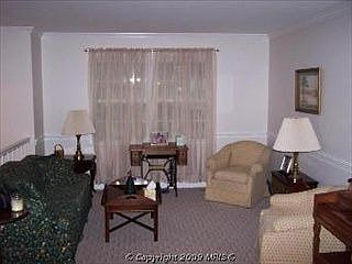 3rd image of 403 Mahogany Ln