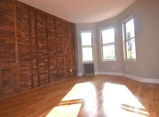 162 Russell St APT 2R, Brooklyn, NY 11222