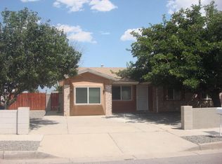 1208 94th St SW, Albuquerque, NM 87121