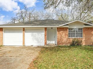 5443 Osprey Dr, Houston, TX 77048