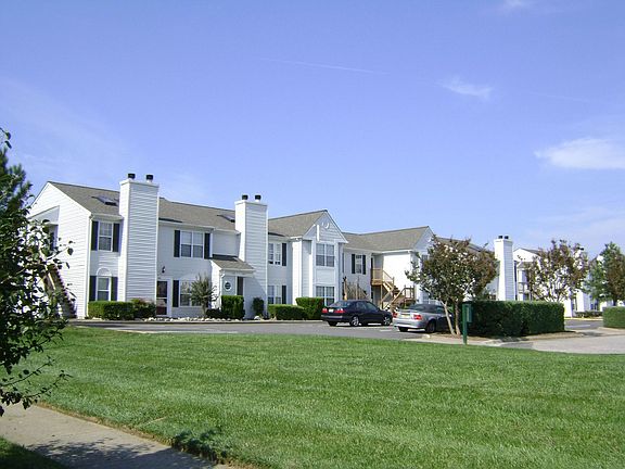 2nd image of 1451 Olivewood Ct