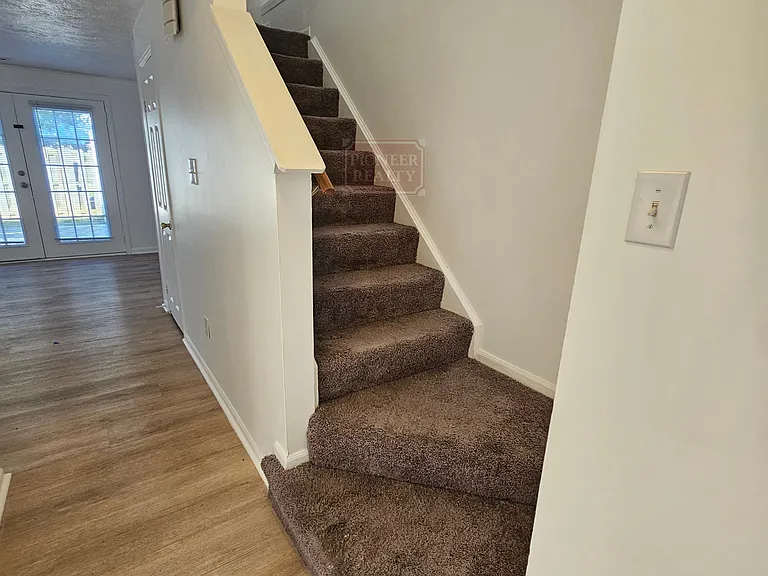 4944 Farrell Ct — Photo 16