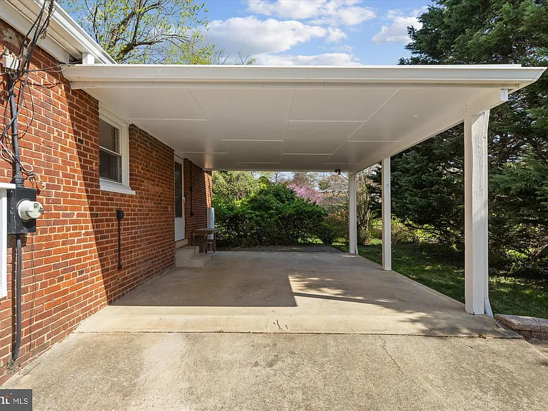 6514 Ivy Hill Dr — Photo 29