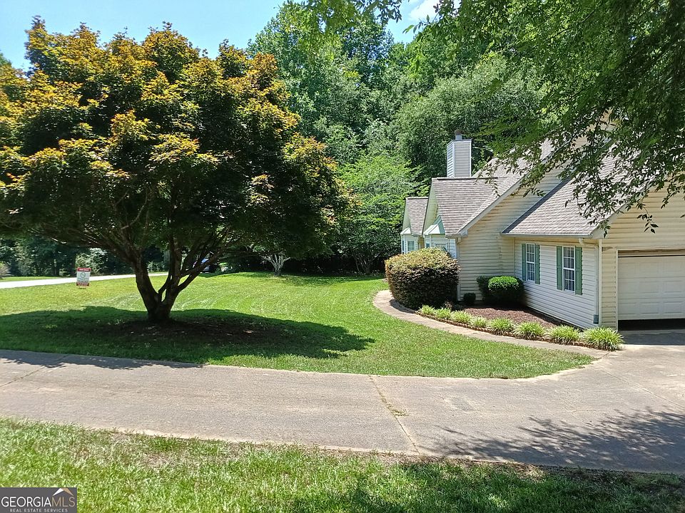 2nd image of 200 Five Oaks Dr