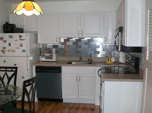 4th image of 459 Willard St Unit 101