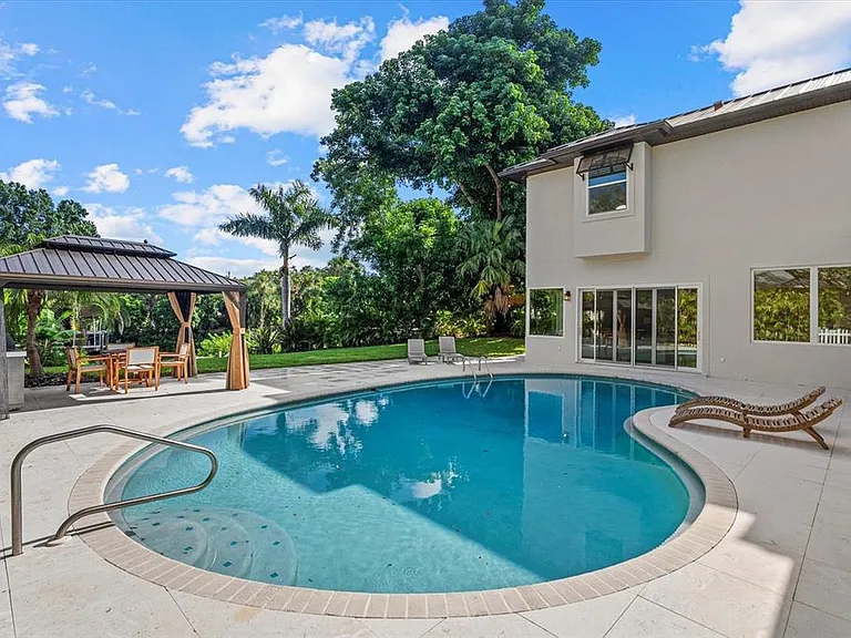 1707 Caribbean Dr — Photo 41