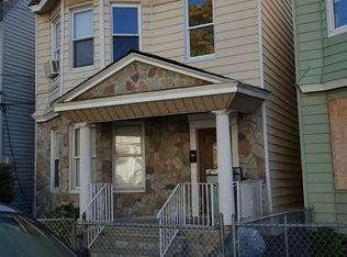 16 Bayside Pl, Jersey City, NJ 07305