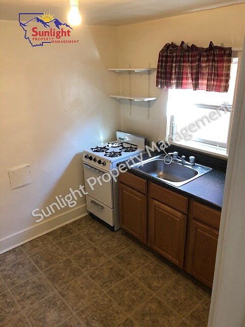 1st image of 7 Montana Ave #2