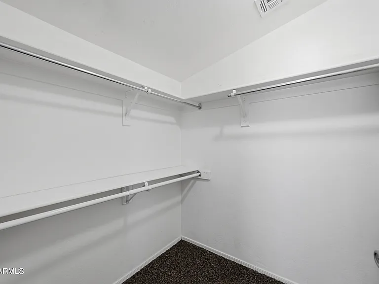 5724 S 21st Pl — Photo 18