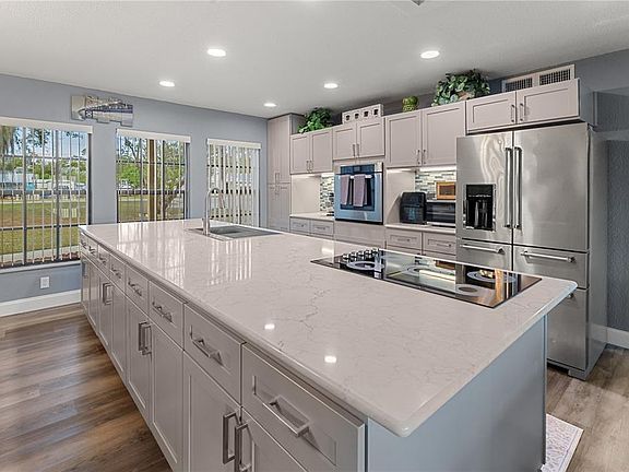 4th image of 1407 Indian Dr