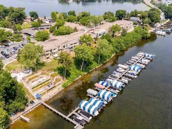 4387 Wilshire Blvd #312, Mound, MN 55364