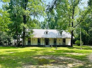 61 Pinetucky Rd, Carriere, MS 39426