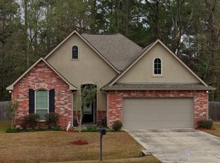 879 Woodsprings Ct, Covington, LA 70433