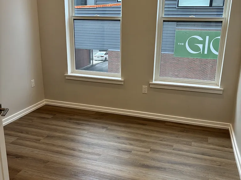 2616 West Girard Ave - 202 — Photo 2