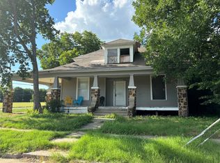 315 Andrews St, Gainesville, TX 76240
