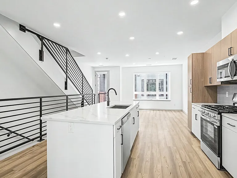 University Hills Townhomes — Photo 76