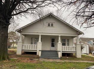 107 Maple St, Coffeyville, KS 67337