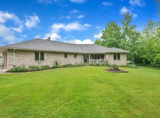 1305 Deer Track Trl, Grand Blanc, MI 48439