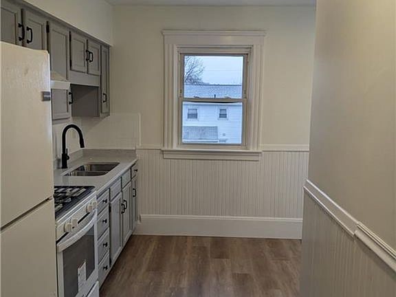5th image of 94 Bellevue Ave Floor 2