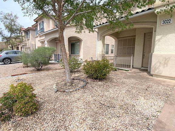 2nd image of 3022 Jacaranda Dr