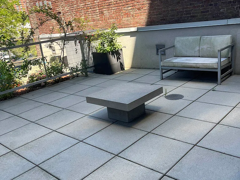 1017 Jackson Ave #6B — Photo 8