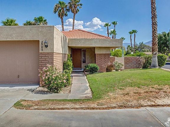 2nd image of 2900 E Sunflower Cir