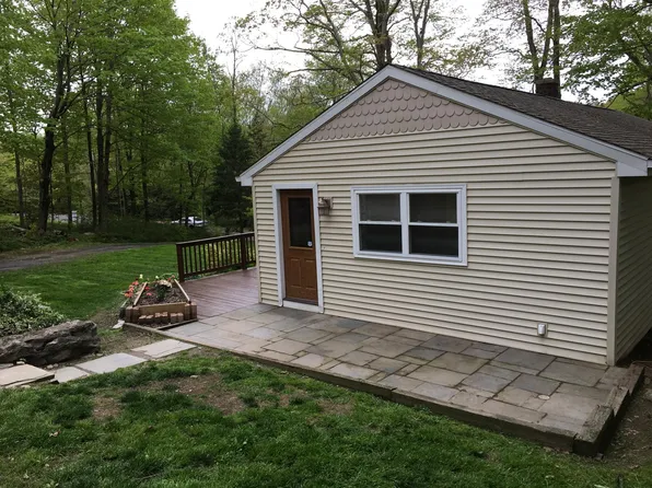 (undisclosed Address), Bethany, CT 06524