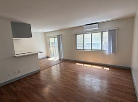 7769 Saint Bernard St, Playa Del Rey, CA