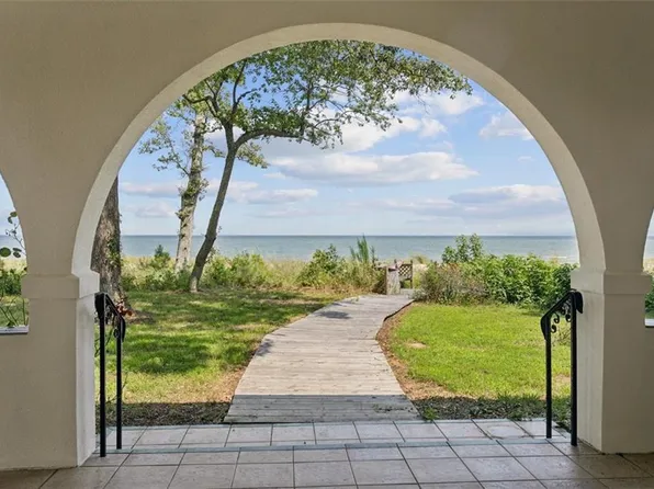 188 Tranquility Rd, Reedville, VA 22539