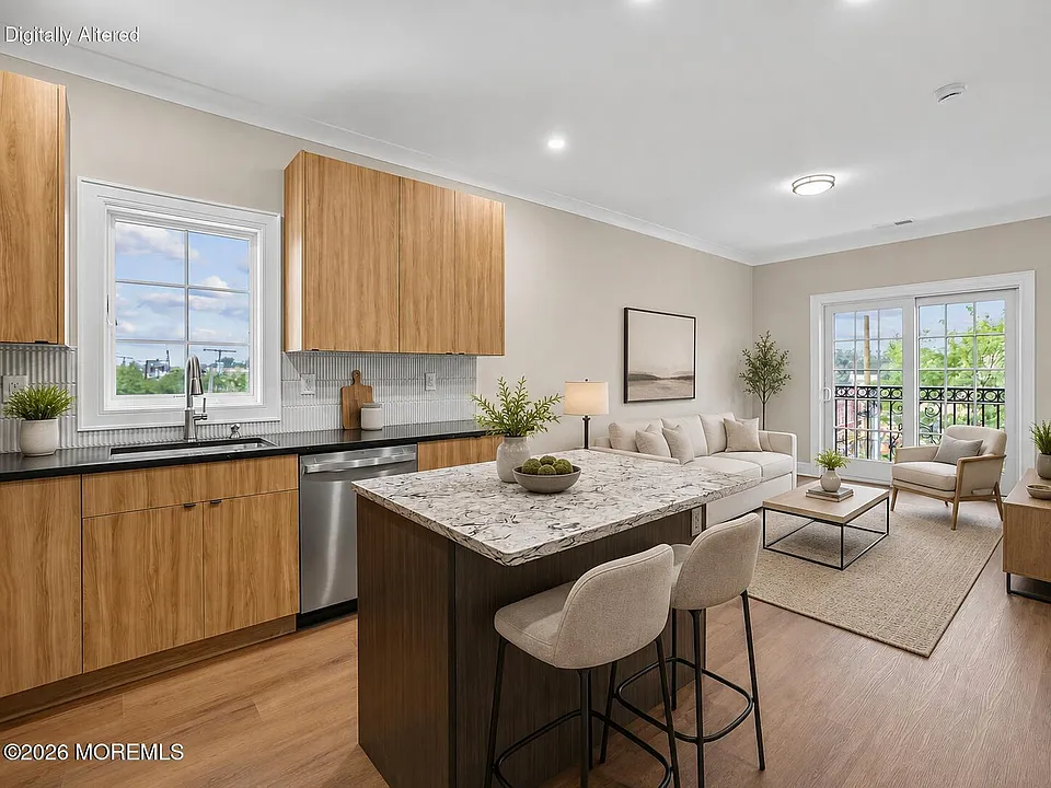 112 Brighton Ave #3B